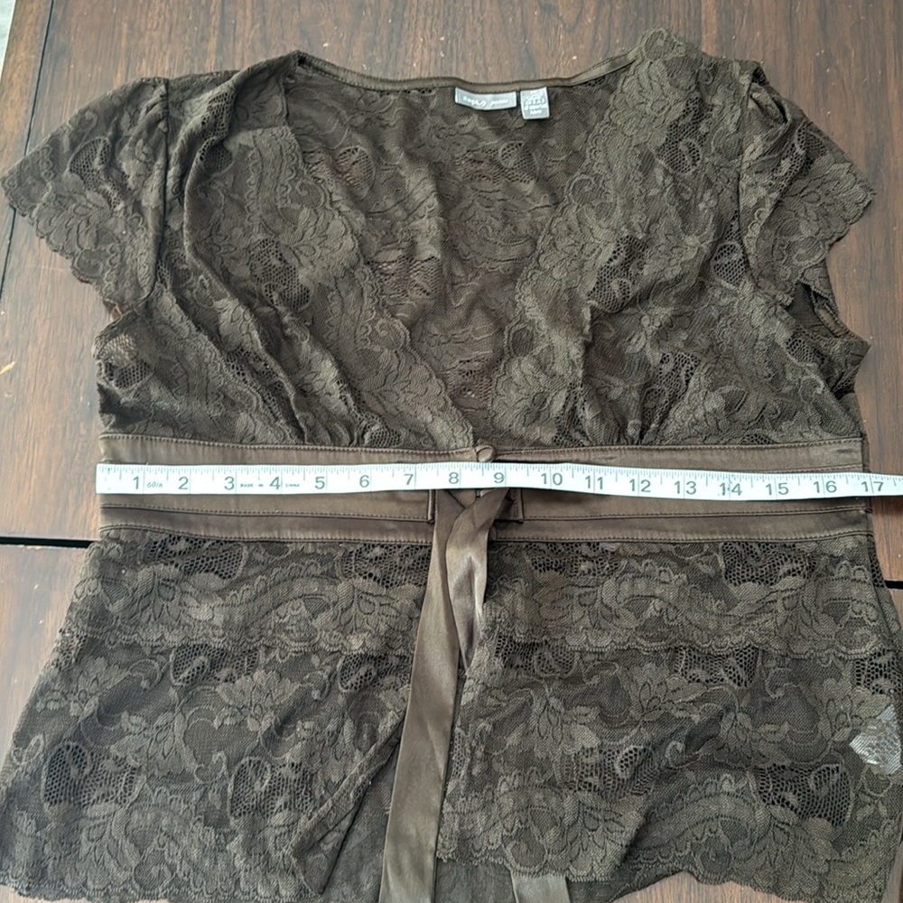 Apt. 9 Brown Lace V-Neck Top with Ribbon Size PL - Picture 8 of 9